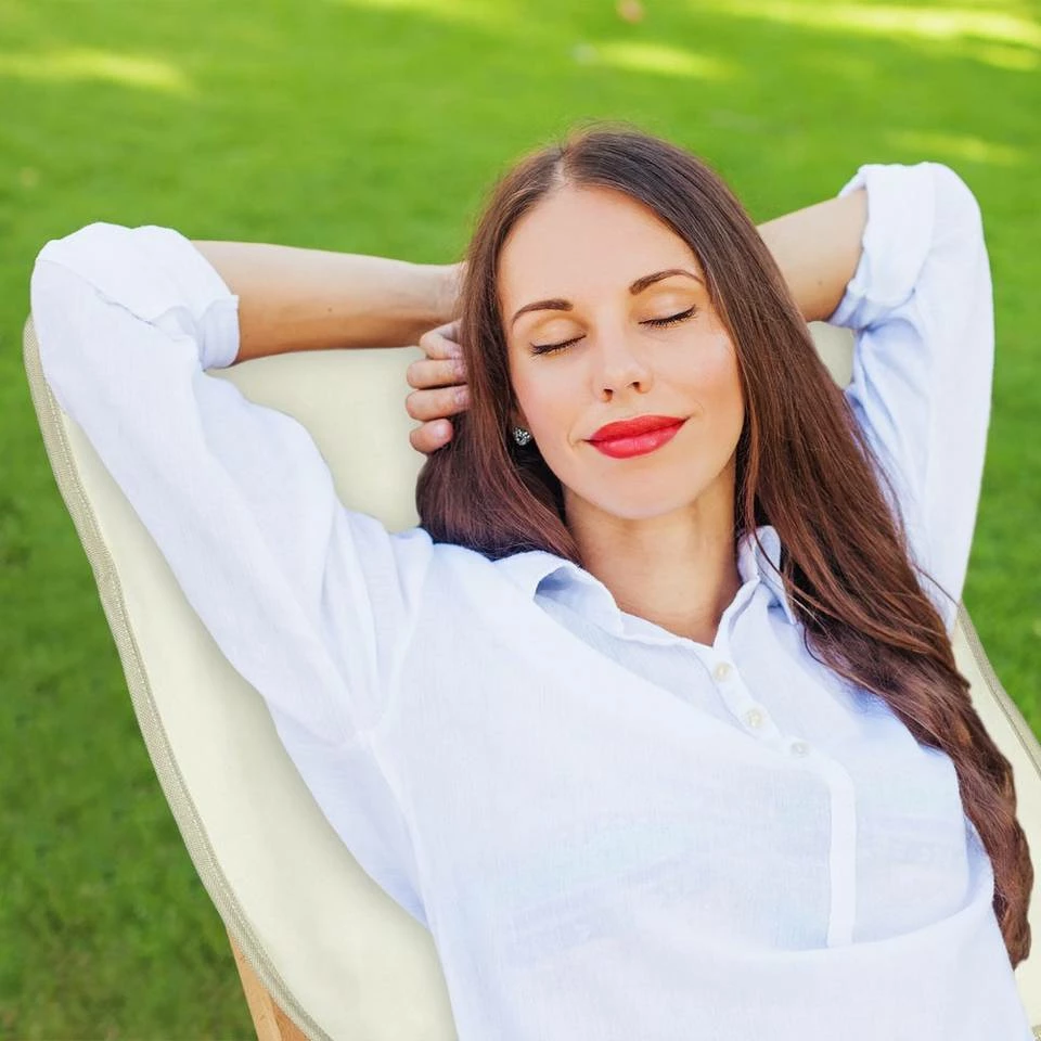 relaxdays Gartenliege »Klappbarer Liegestuhl in Beige« 3 relaxdays Gartenliege »Klappbarer Liegestuhl in Beige« – Bild 3