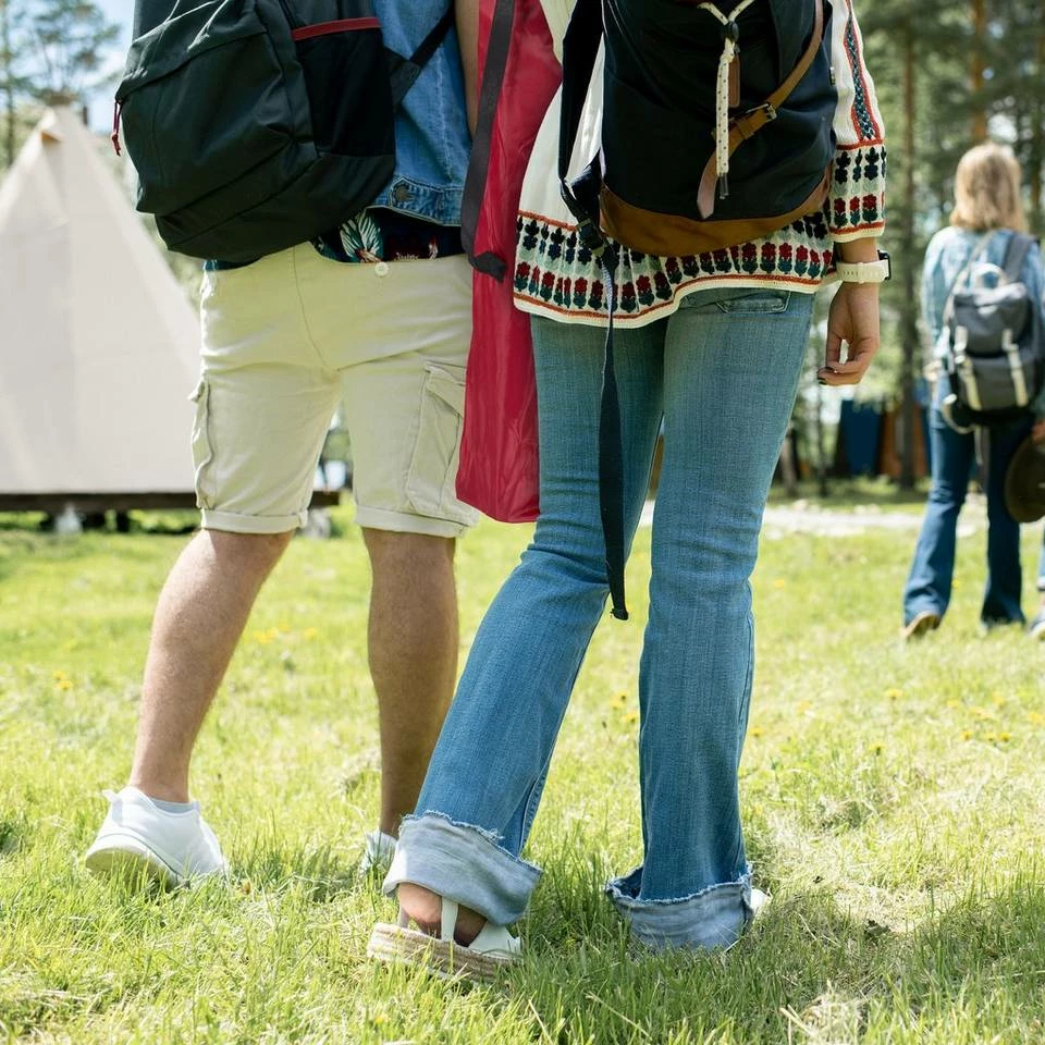 relaxdays Campingstuhl »Campingstuhl mit Getränkehalter«, Grau Dunkelrot Schwarz, Grau Schwarz, Beige Schwarz 5 relaxdays Campingstuhl »Campingstuhl mit Getränkehalter«, Grau Dunkelrot Schwarz, Grau Schwarz, Beige Schwarz – Bild 5