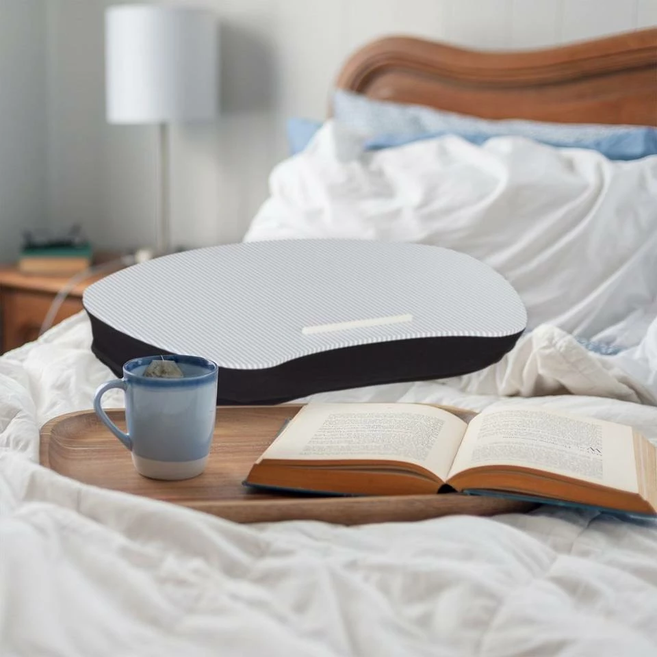 relaxdays Laptop Tablett »Laptopkissen mit Tragegriff«, Faserplatte, Grau Schwarz, Weiß Schwarz, Schwarz Weiß Grau 5 relaxdays Laptop Tablett »Laptopkissen mit Tragegriff«, Faserplatte, Grau Schwarz, Weiß Schwarz, Schwarz Weiß Grau – Bild 5